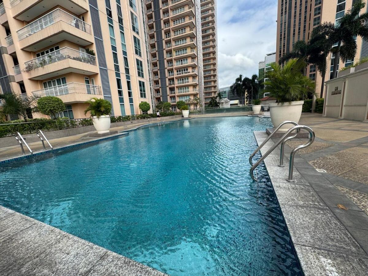 Apartment Spacious Staycation With Venice Grand Canal View